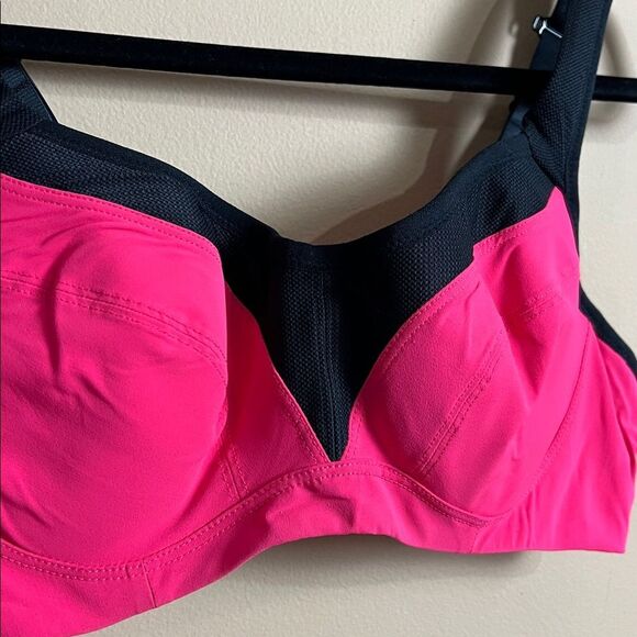 Torrid Active Women’s Size 38B Lightly Padded Racerback Sports Bra NWOT - Picture 2 of 5